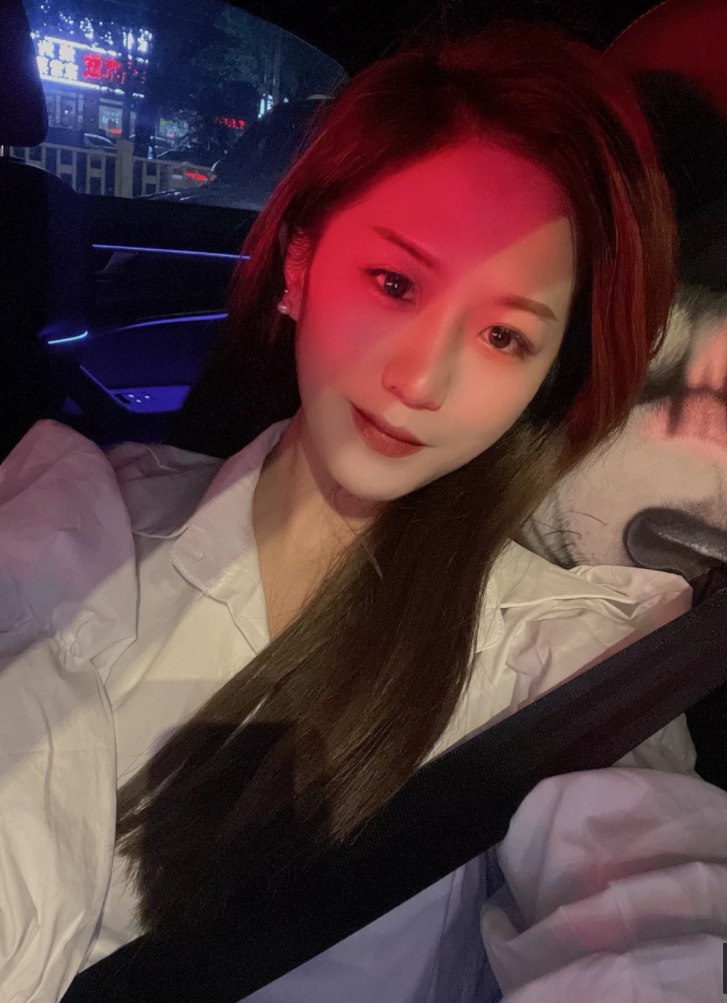 20岁的小姐姐（168，D杯，50kg）非常给力